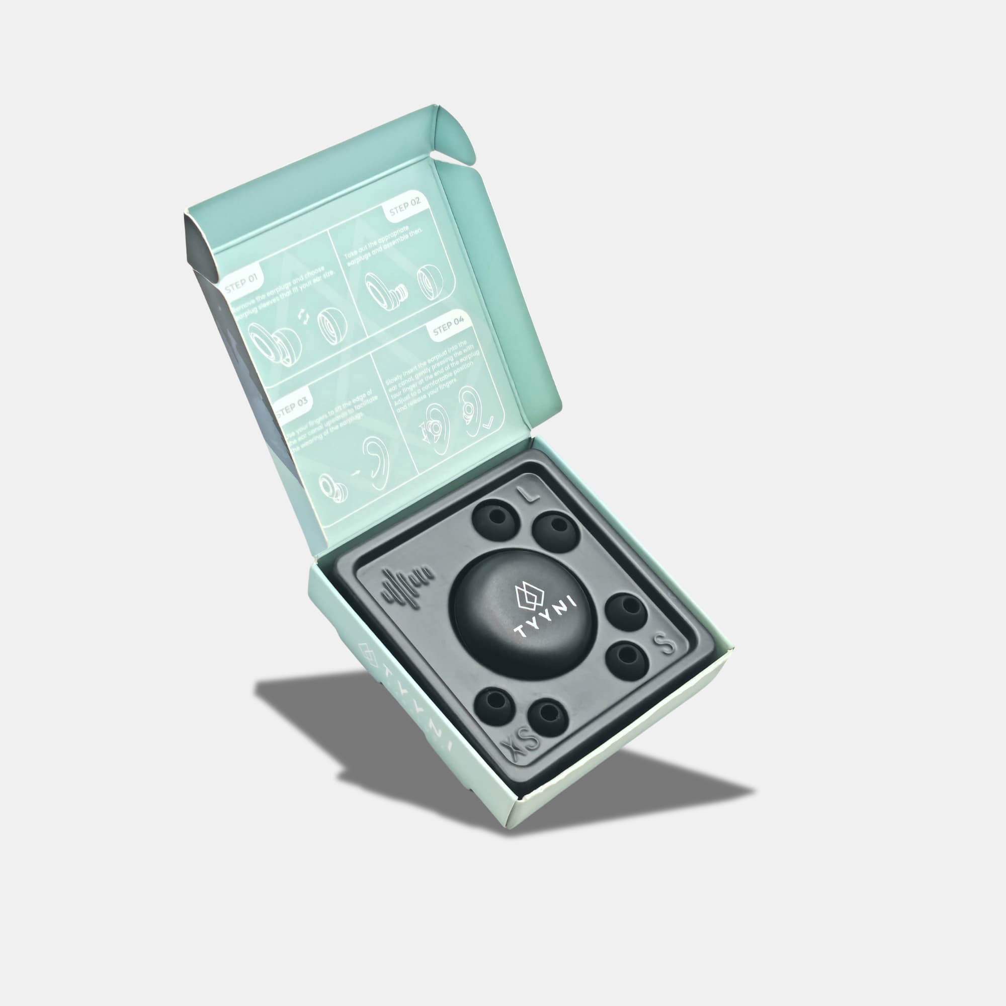 Flow-korvatulpat auttavat luomaan rauhallisen ympäristön työskentelyyn, opiskeluun ja keskittymistä vaativiin hetkiin. Pehmeä silikonipinta istuu mukavasti korvassa ilman ärsytystä ja vähentää häiritseviä ääniä avotoimistoissa, kirjastoissa ja julkisissa tiloissa.